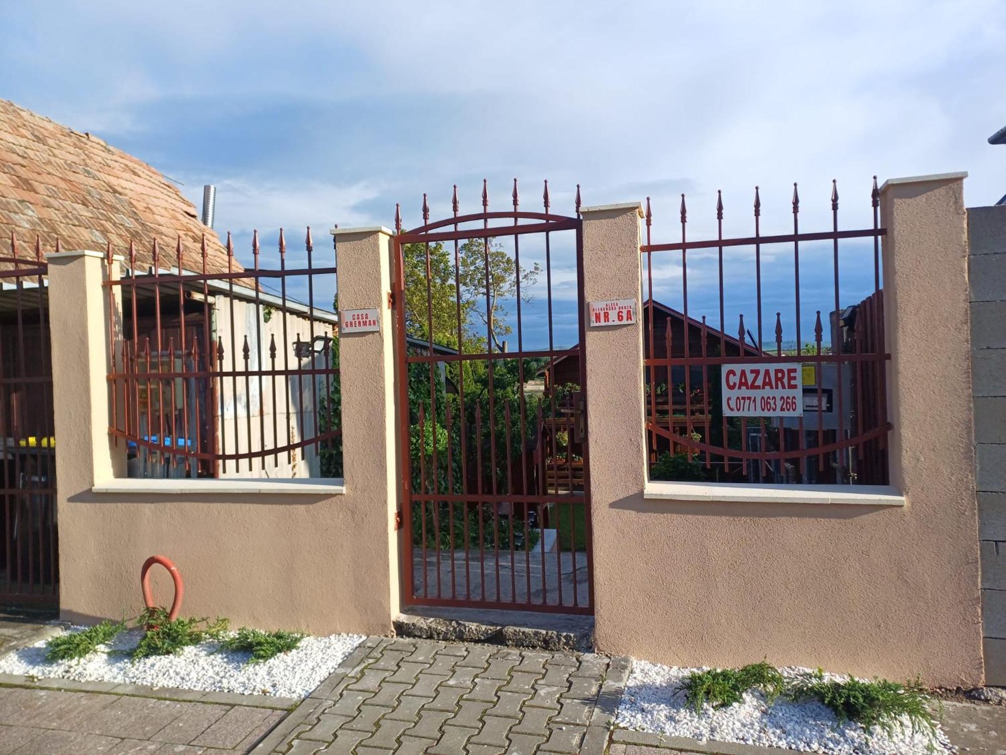 Casa Gherman Hotel Turda Buitenkant foto